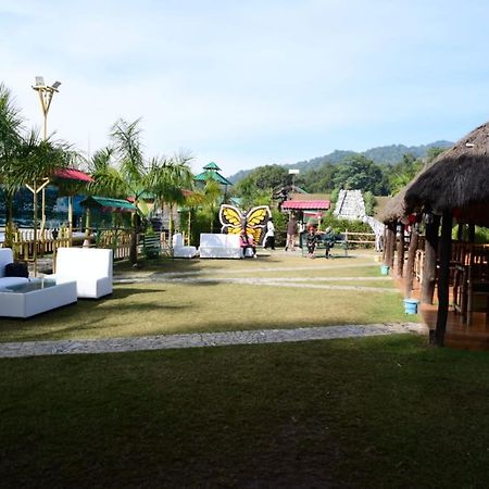 Jungle Resort Haldwāni Exterior foto